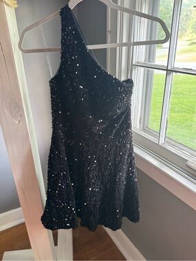 Girls' One-Shoulder Black Sequin Formal Dress